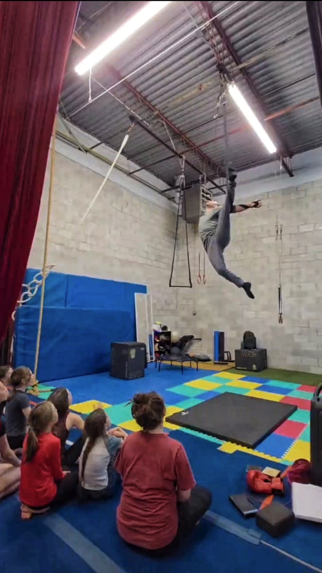 UPA_Aerial_Straps aerial straps circus arts acrobatics gymnastics calisthenics